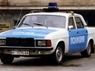 Спецакция в Слънчев бряг: шестима задържани, иззети 37 бутилки райски газ